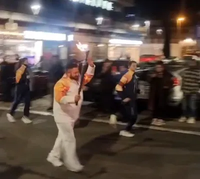 Passaggio della Fiamma Olimpica a Terni: spettacolo e festa per il braciere acceso