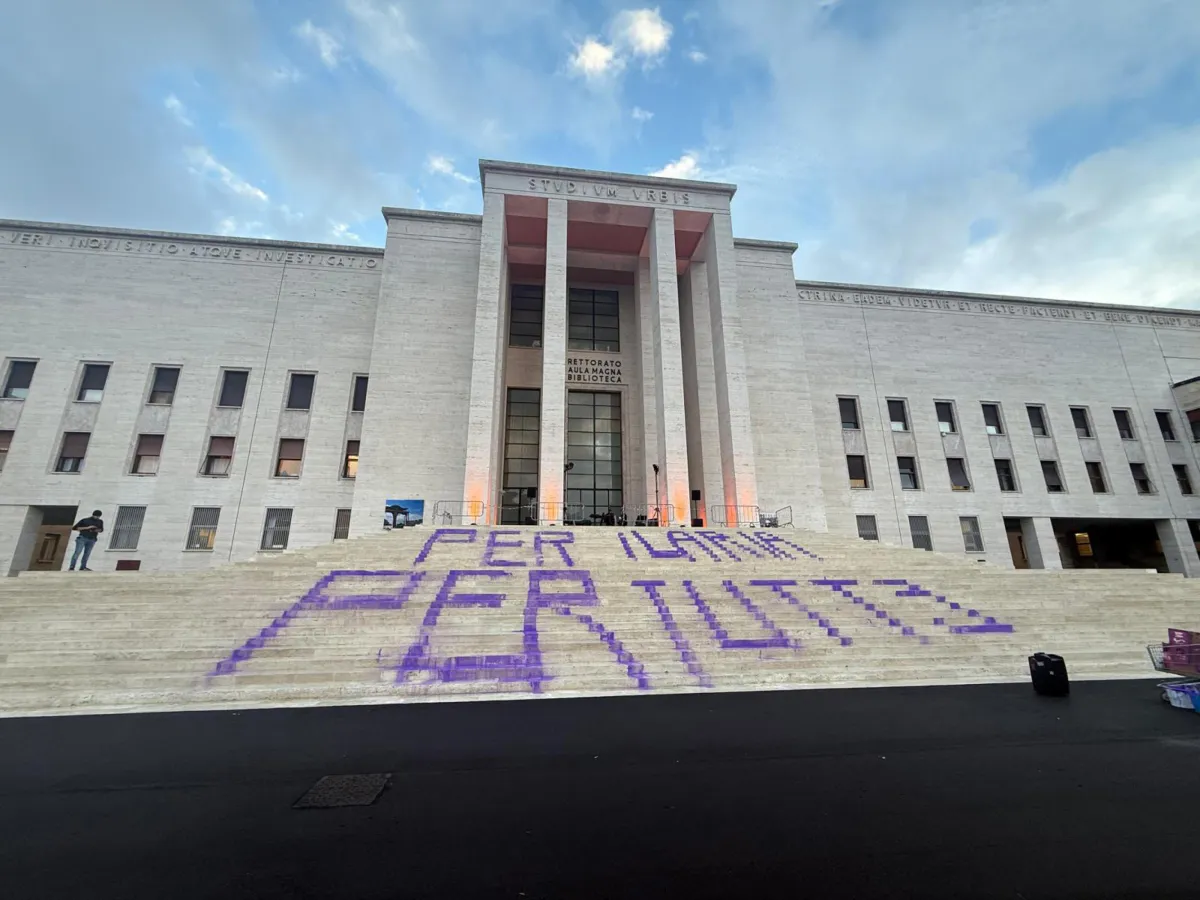 Femminicidio Ilaria Sula, Sapienza ammessa come parte civile al processo; oggi la seconda udienza a carico di Mark Samson
