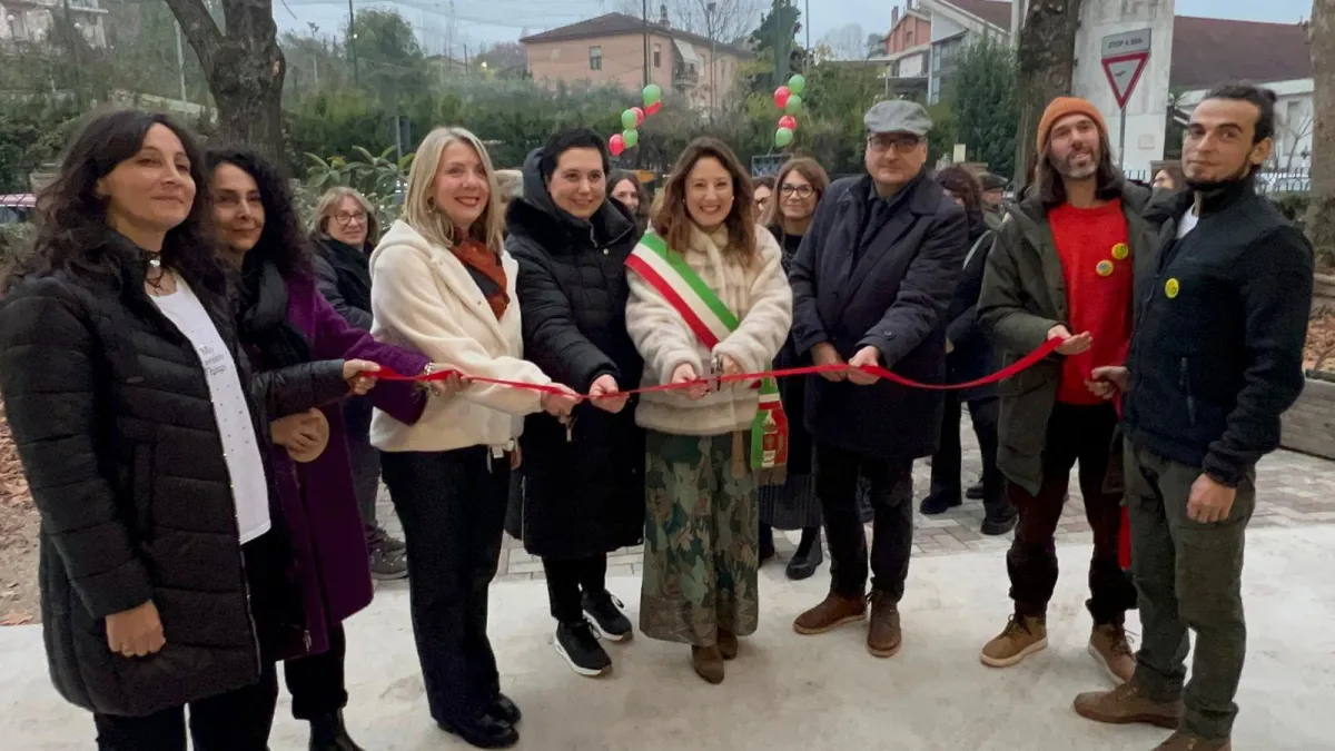 A Terni la scuola "Grillo Parlante" torna a vivere: inaugurato il nuovo polo educativo al quartiere Italia con laboratori per l'arte e l'ambiente