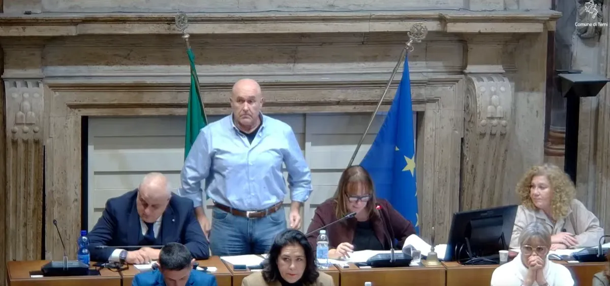 Terni, via libera al bilancio senza emendamenti e Bandecchi esulta per l'"aiutino" delle opposizioni