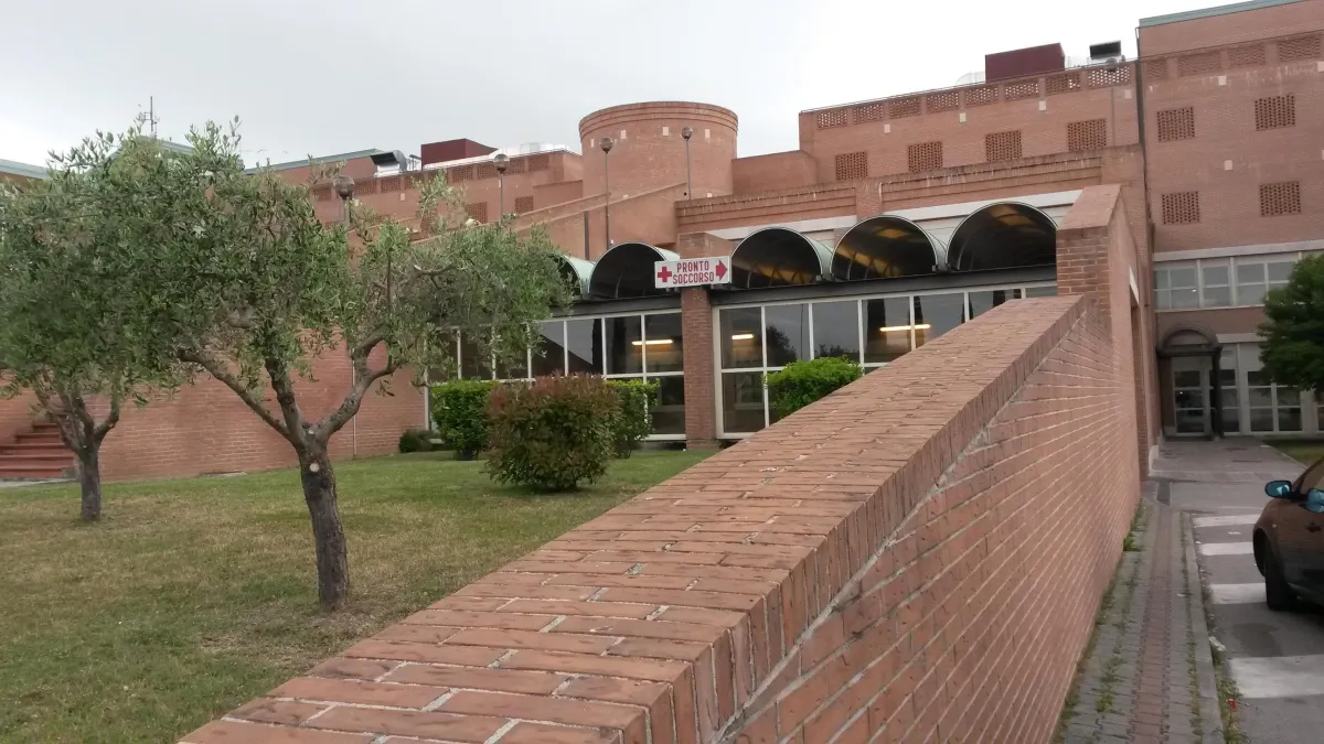 Foligno, tensione all’ospedale San Giovanni Battista: minacce al personale sanitario, 26enne arrestato