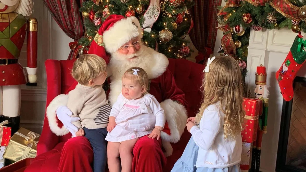 Nocera Umbra, il Giardino delle Acque diventa il Giardino di Babbo Natale: luci, festa e magia fino al 6 gennaio