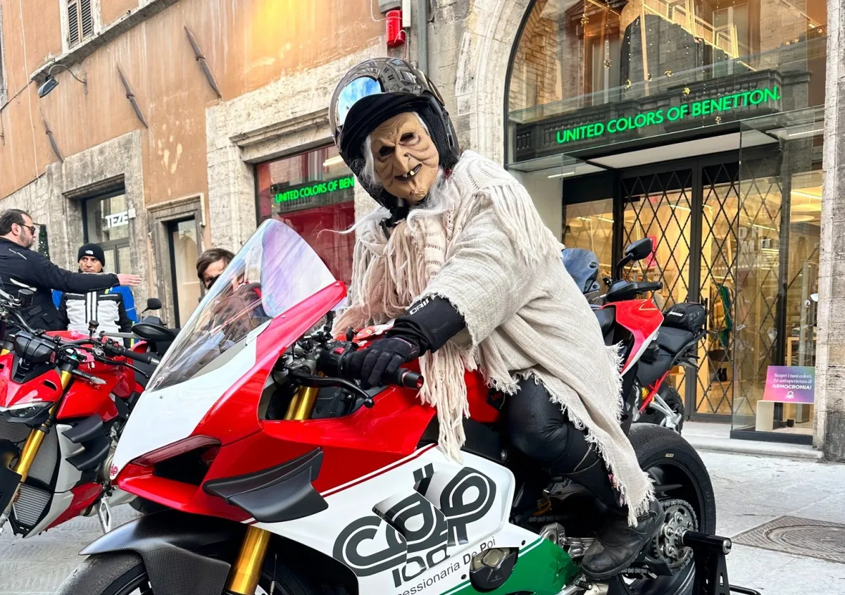 Perugia celebra la Befana 2026: un 6 gennaio tra adrenalina, solidarietà e tradizione