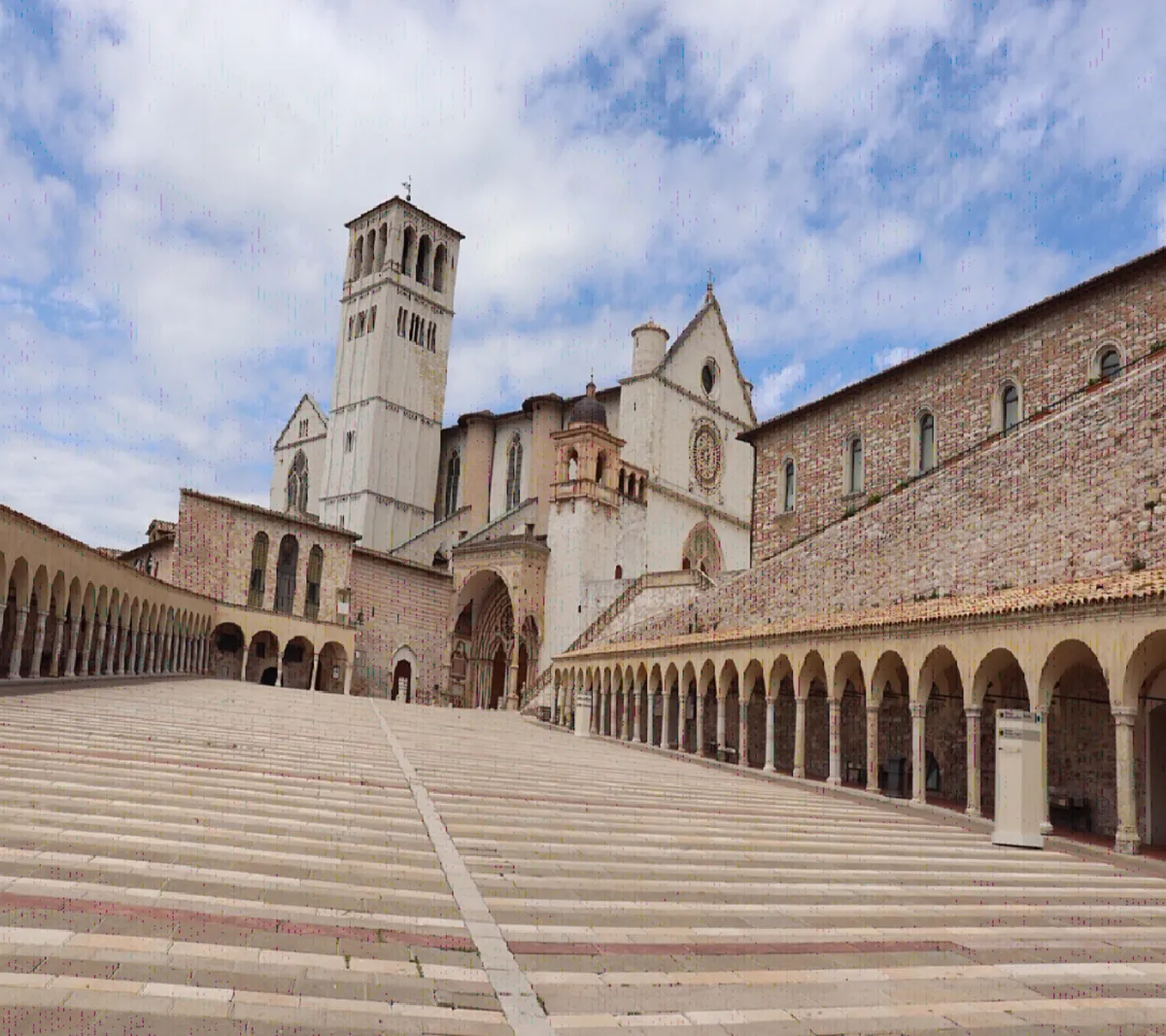 Assisi celebra l’Ottavo Centenario Francescano: contributi comunali per la cultura