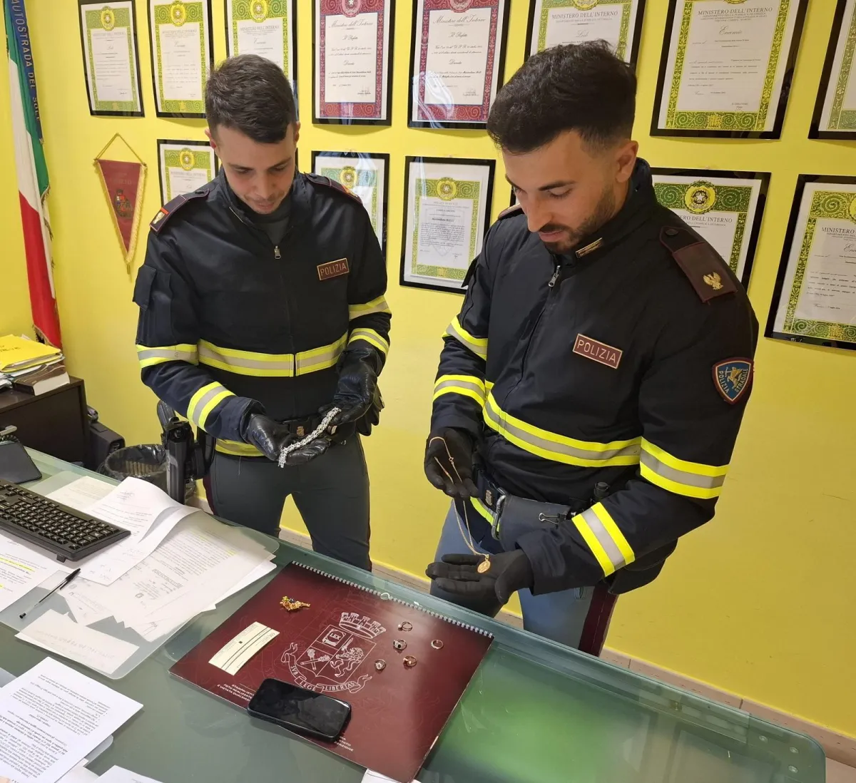 Terni, truffa del falso maresciallo: anziani raggirati, denunciati due giovani