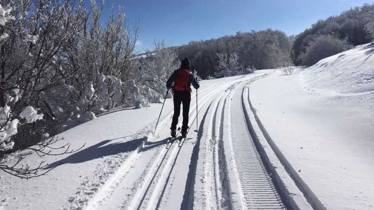 Neve a Valsorda, lo Ski Club in prima linea: sicurezza, viabilità e piste pronte per il weekend