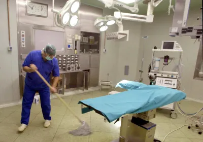 Appalto pulizie Ospedale Terni, Flaica Cub Umbria denuncia: "Buste paga errate, turni stravolti e sicurezza a rischio"