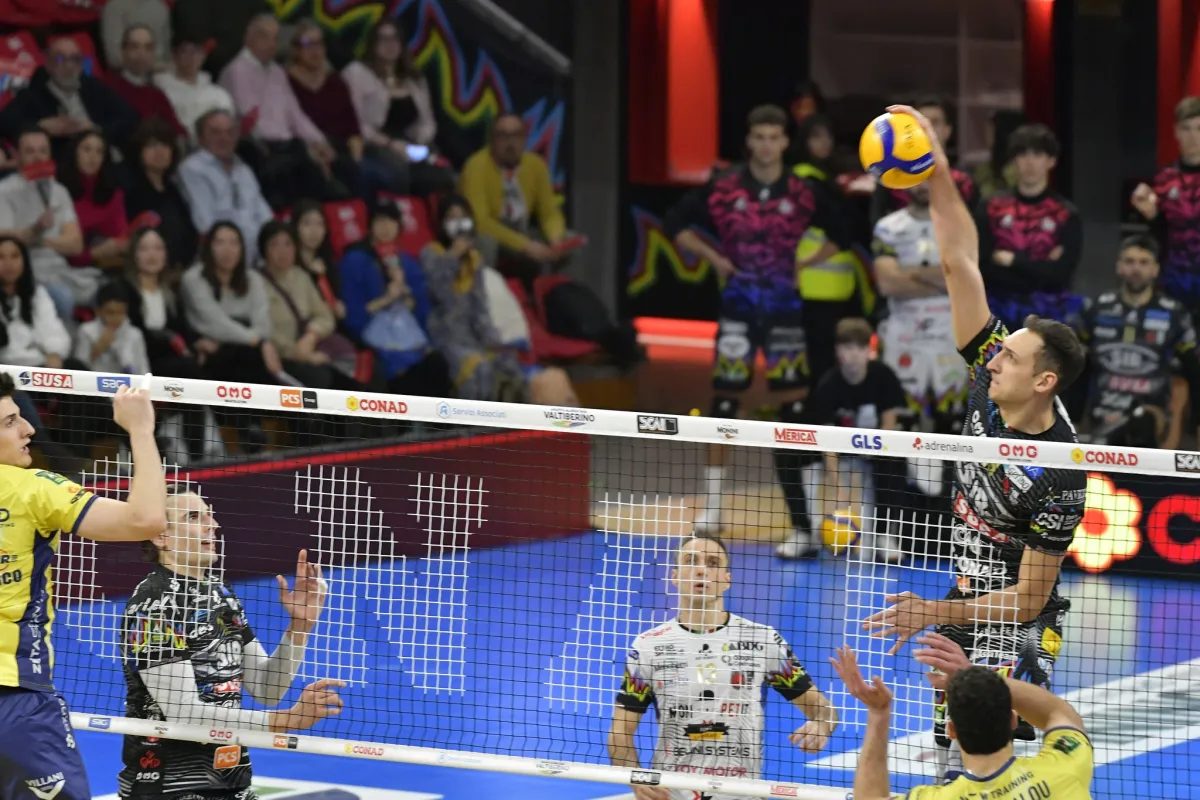 La Sir Perugia non si ferma più: al PalaBarton superata Modena 3-1