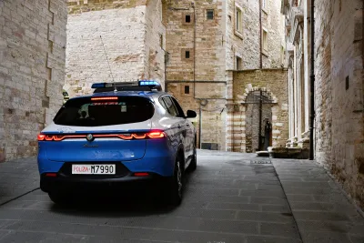 Perugia, costringeva la compagna a indossare il velo ad avere rapporti sessuali: arrestato un 23enne