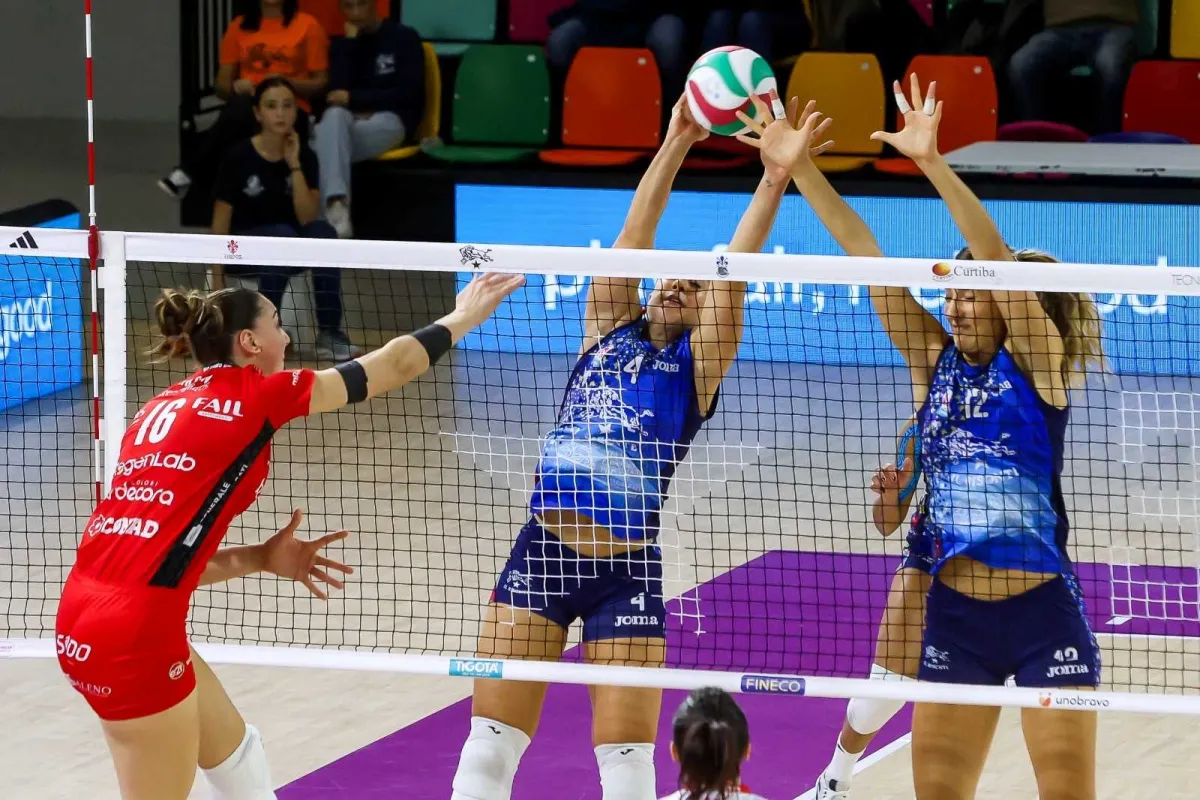 Bartoccini pronta alla battaglia con Firenze: il PalaBarton tiene a battesimo coach Micoli