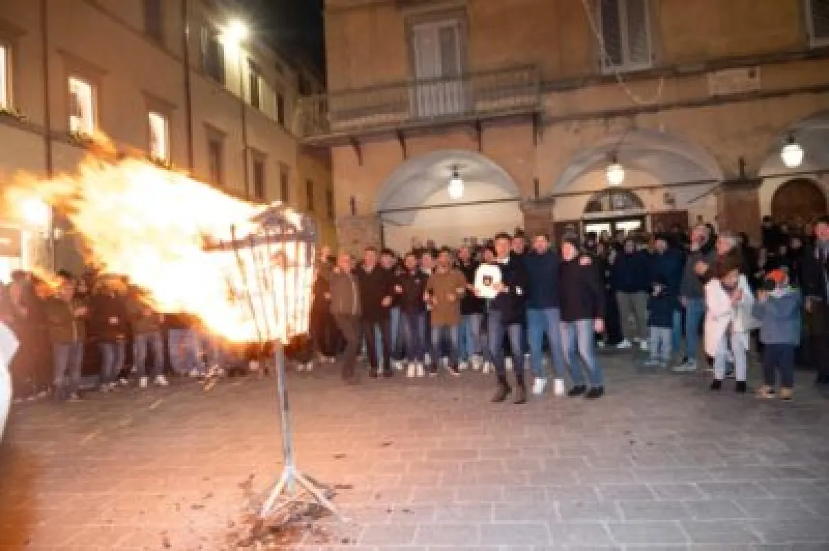 Sant’Antonio e il Capodieci: Gubbio celebra la fede e la tradizione con l’investitura di Alessandro Lepri