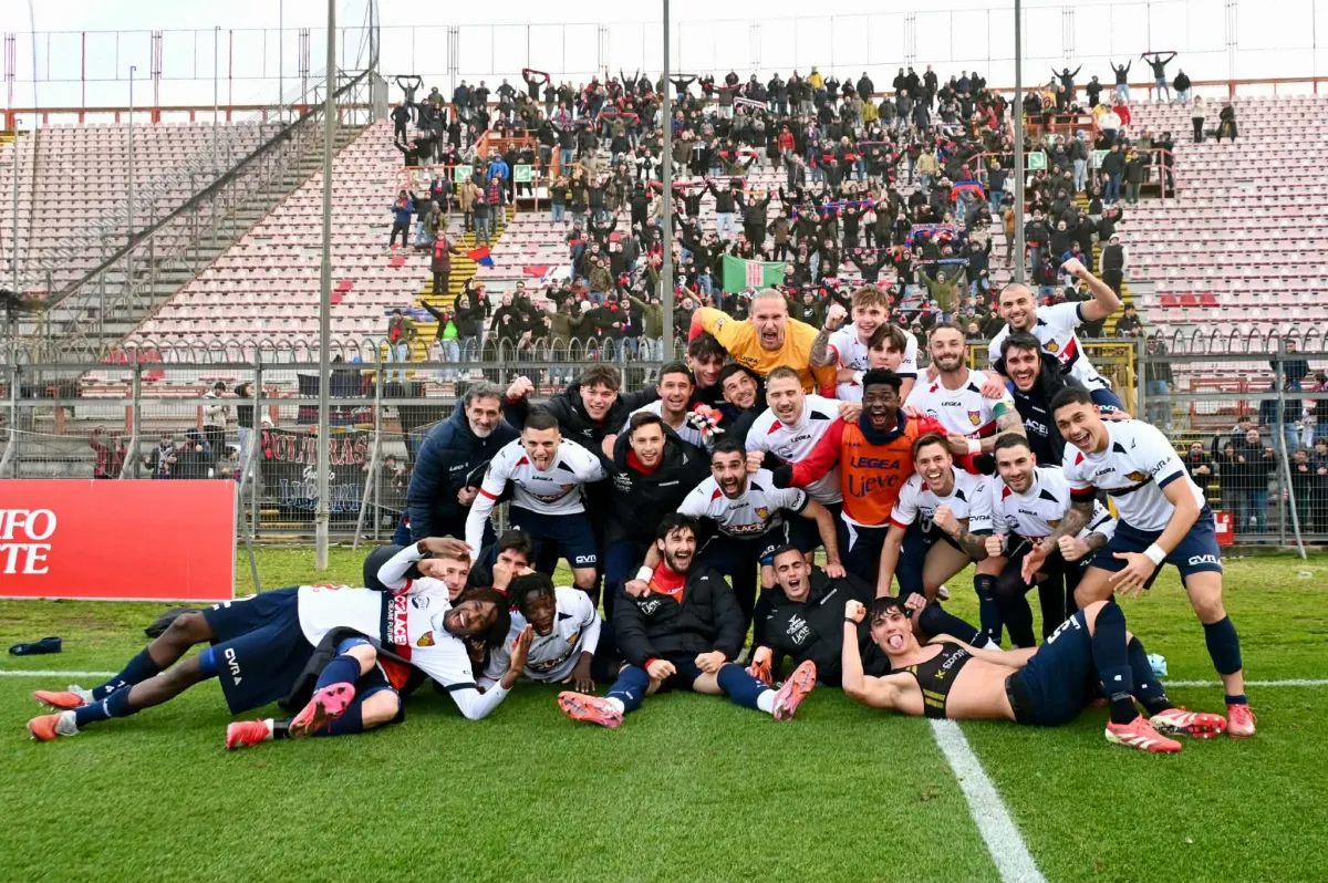 LIVE / Perugia-Gubbio 0-1: prima storica vittoria dei rossoblù al Curi, decisivo un eurogol di La Mantia