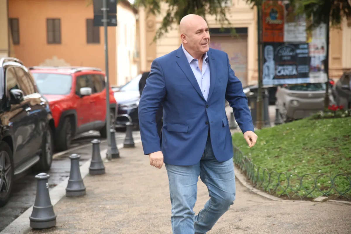 Bandecchi: "Aggressioni del PD contro di me usando il Parlamento". Nuova protesta a Perugia