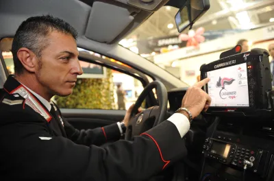 Automobilista resta in panne nella campagna ternana: soccorsa dai Carabinieri con la figlia di 4 anni