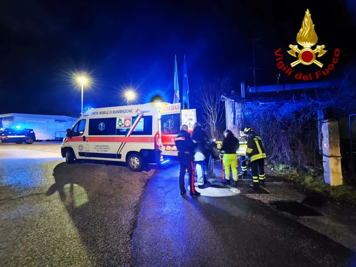 Norcia, auto si ribalta e cade nel vuoto: salvato in extremis dalle lamiere