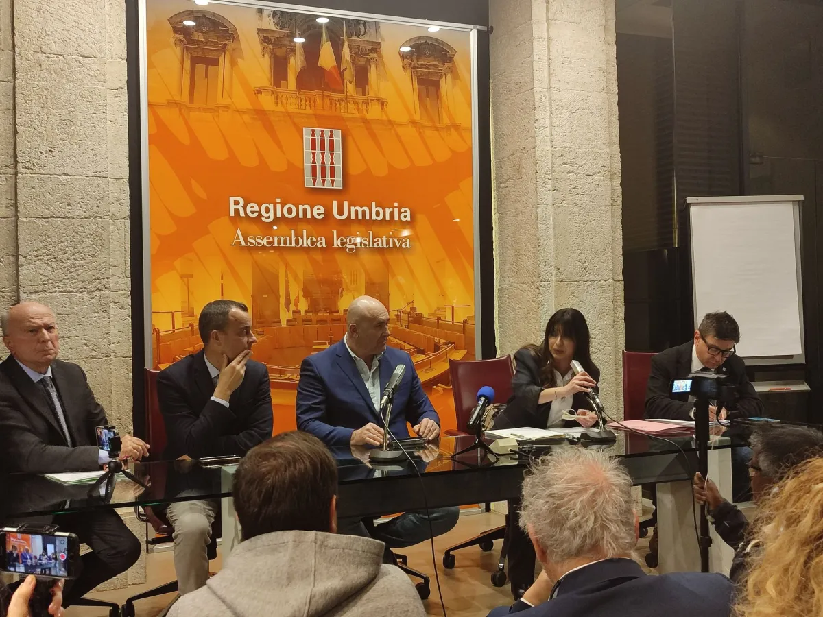 Nuovo Ospedale di Terni, il duello Bandecchi-Proietti: tra il rischio declassamento e la sfida dei trenta giorni per il progetto