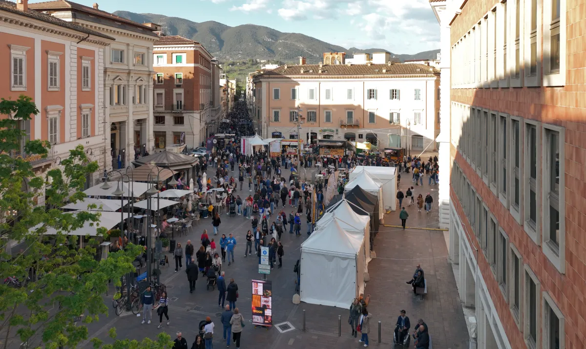 Il Tic Festival torna a Terni dal 9 al 12 aprile. Il tema dell'edizione 2026 è #Ascolta