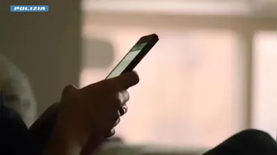 Truffa della ballerina su WhatsApp. La Polizia di Perugia lancia l'allarme