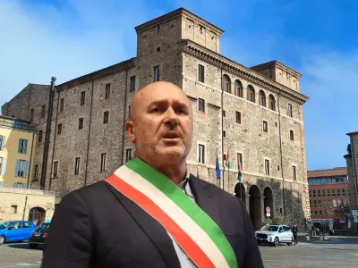 Crisi a Palazzo Spada: il sindaco Bandecchi convoca tutti gli assessori e apre le consultazioni