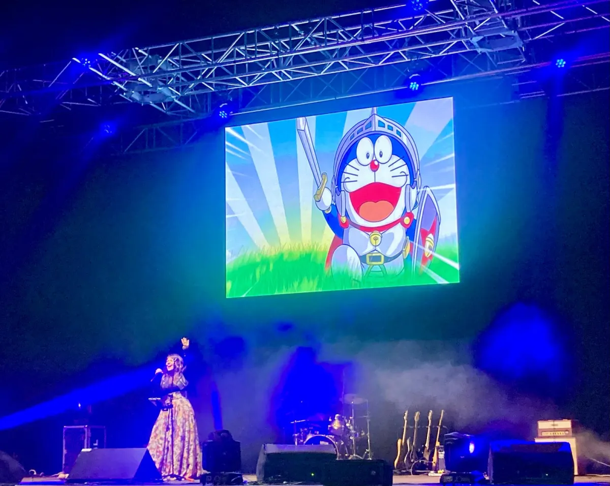 Cristina D'Avena conquista il Pala Terni. Buona la prima per il Carnevale di San Valentino