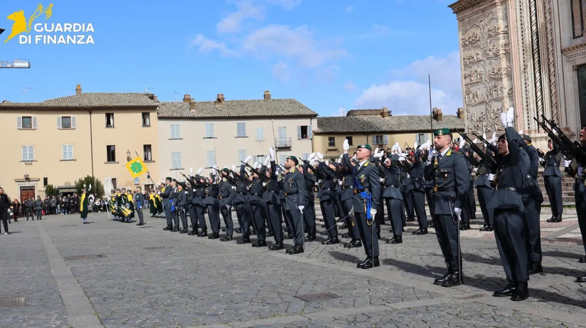 Orvieto, 117 allievi finanzieri giurano fedeltà alla Repubblica in Piazza Duomo