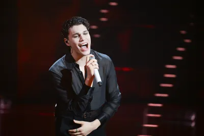 Nuove Proposte Sanremo 2026, trionfa il corcianese Nicolò Filippucci con  Laguna 