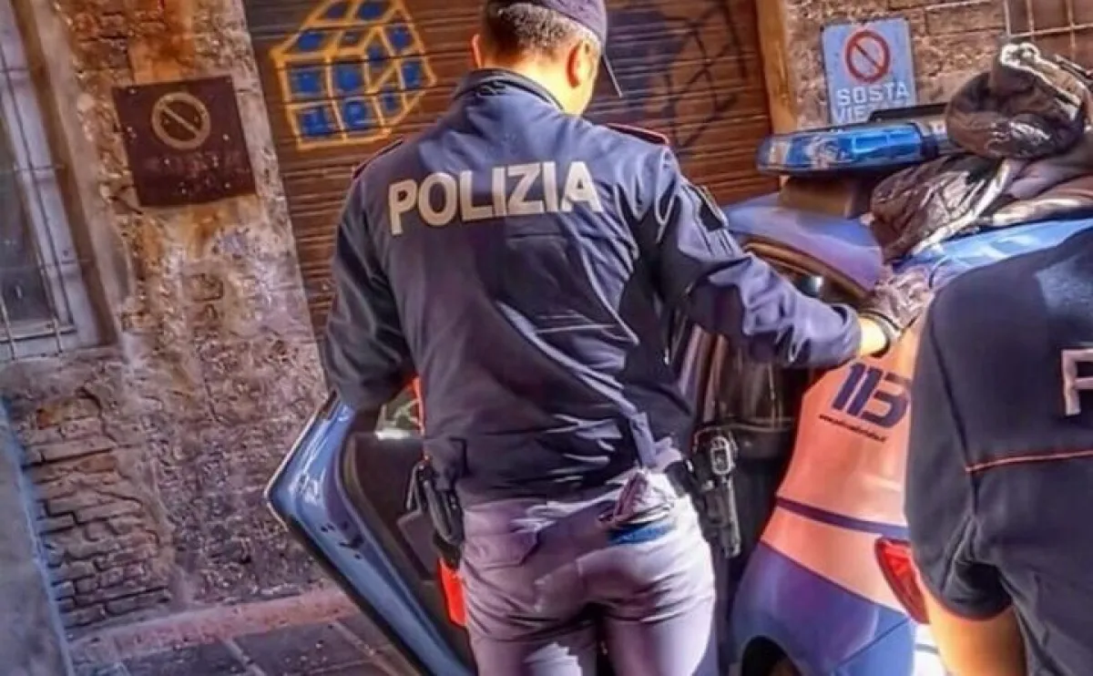 Perugia, ruba una bici e colpisce un uomo: 29enne arrestato per rapina