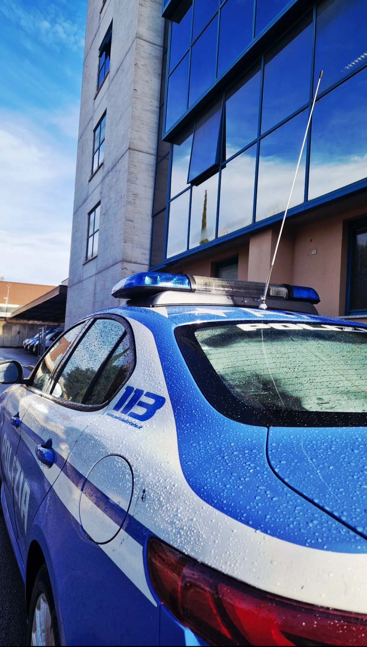 Perugia, viola il divieto di avvicinamento, si ubriaca e molesta l'ex. Arrestata 48enne