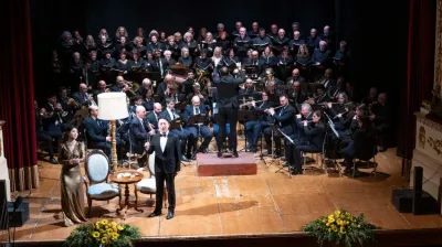 Gubbio celebra Sant’Ubaldo: teatro gremito per “La Traviata” e premio a Paolo Salciarini