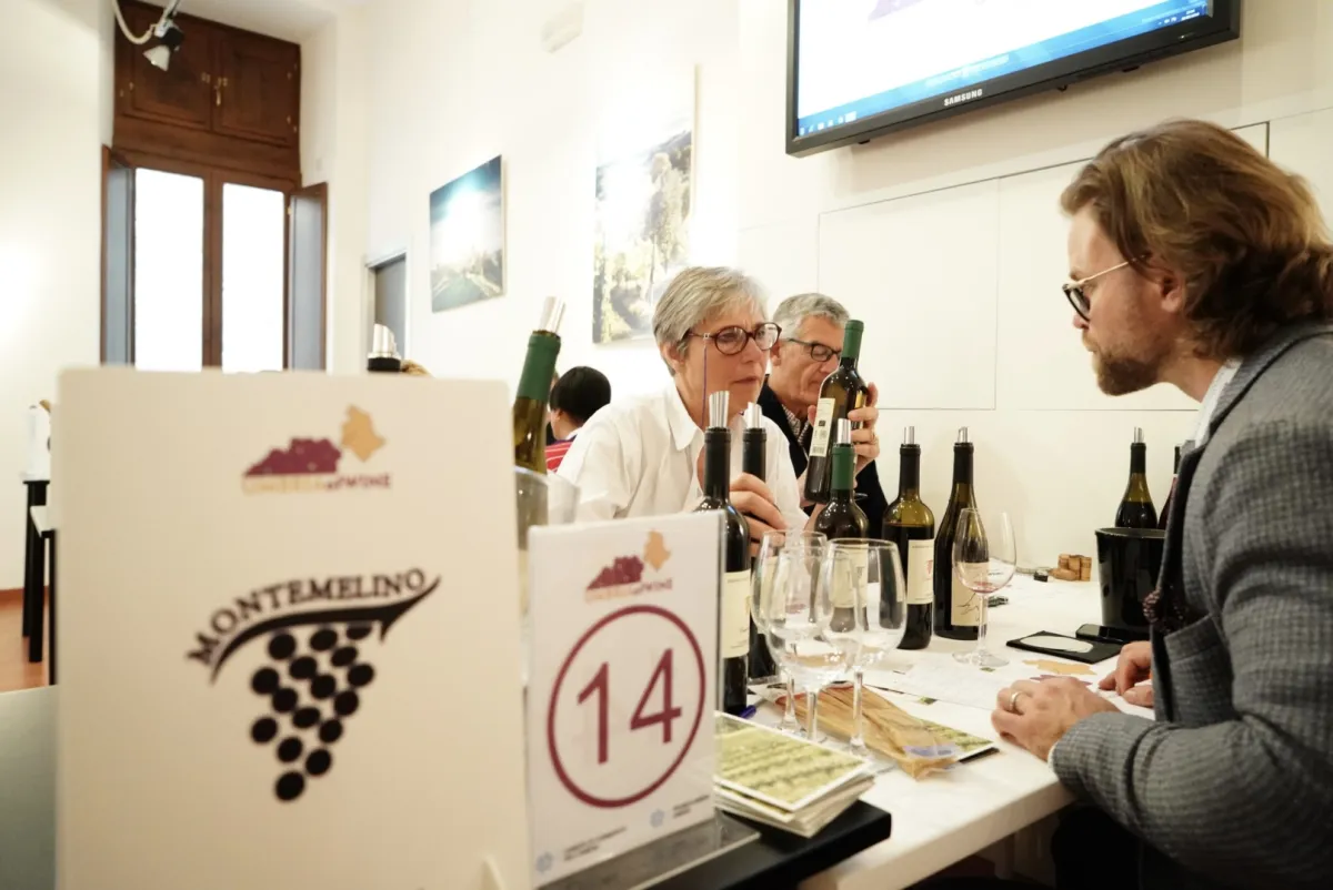 Vino umbro, la conquista dei mercati esteri passa da Perugia: 25 cantine e 200 incontri B2B con buyer globali