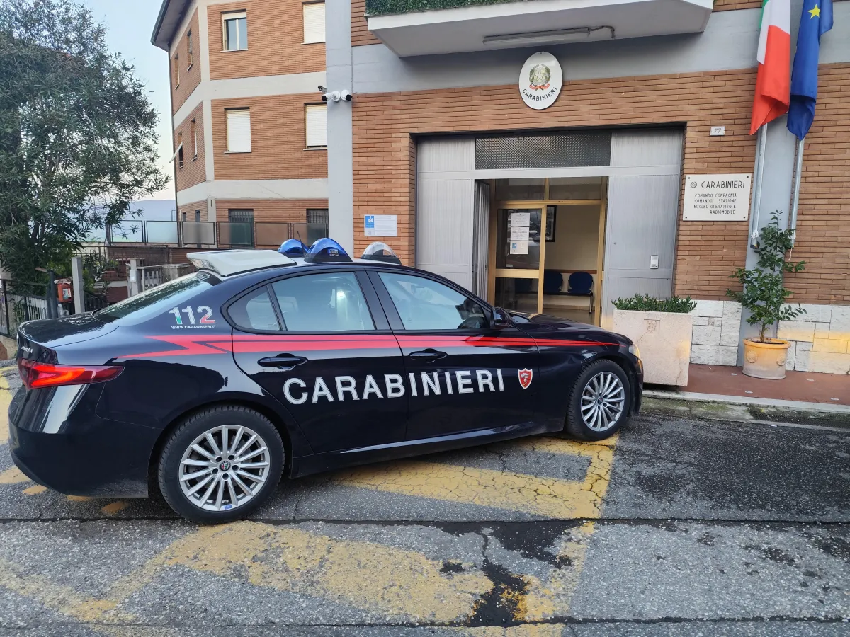 Compravendita online si trasforma in furto: a Todi scambia le chiavi durante il test drive e fugge, arrestato dai Carabinieri