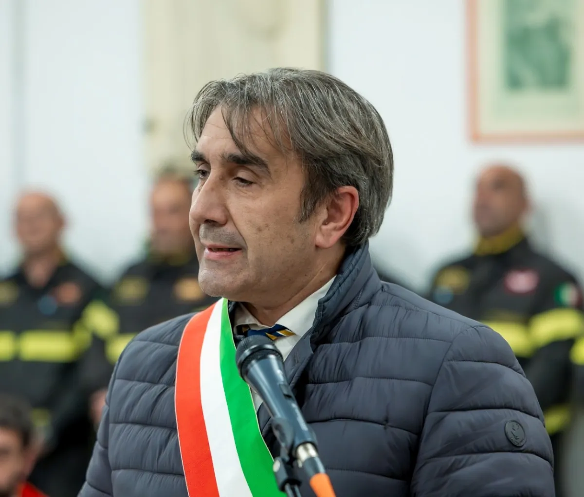 “Non hanno colpito me, hanno colpito Gubbio”: il sindaco Vittorio Fiorucci rompe il silenzio