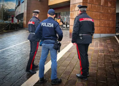 Terni, stretta della Polizia su degrado e immigrazione irregolare: un gambiano accompagnato al CPR e tre divieti di ritorno