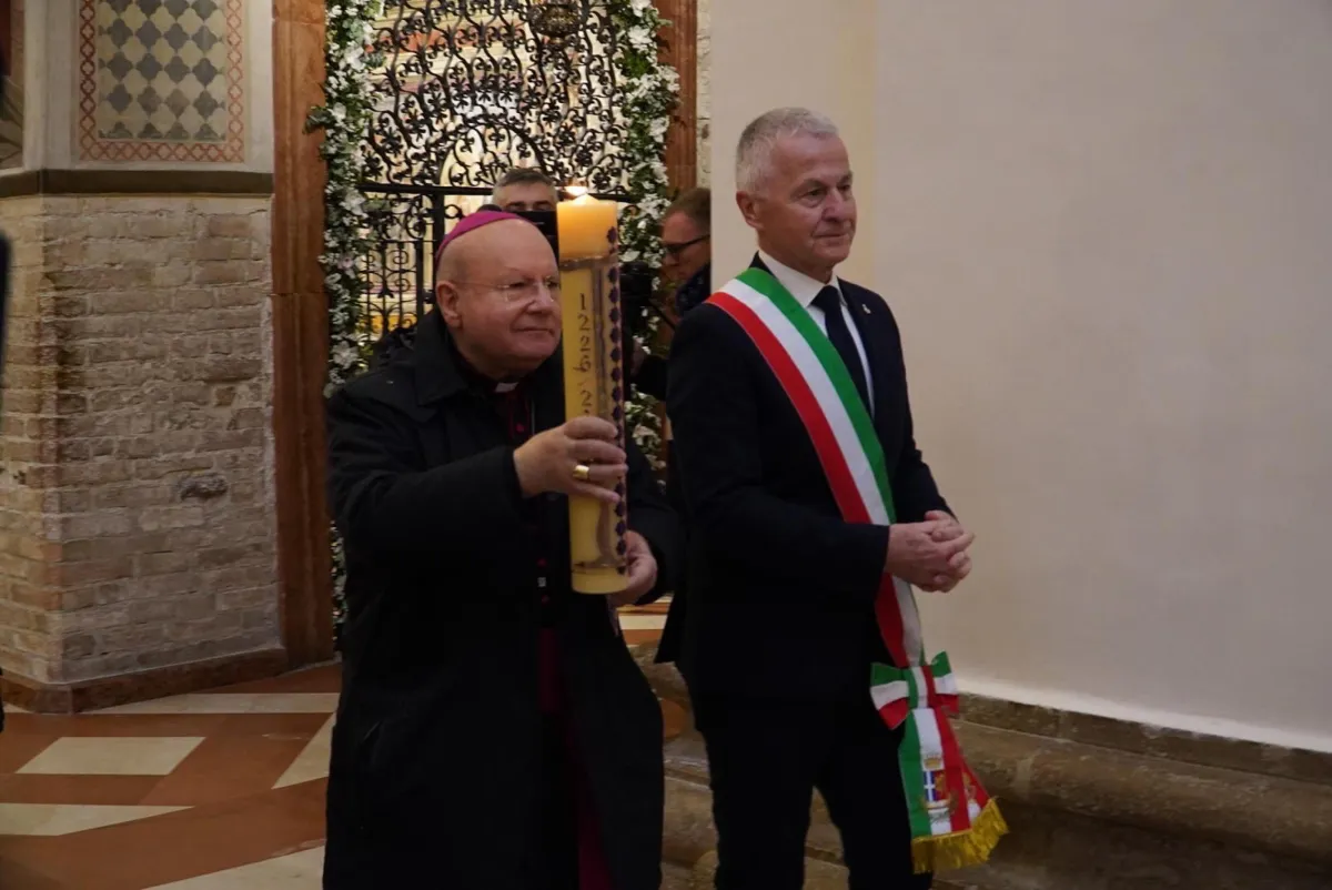 Assisi saluta Mons. Sorrentino: l'ultimo giorno da Vescovo della città serafica: "Mi mancherete"