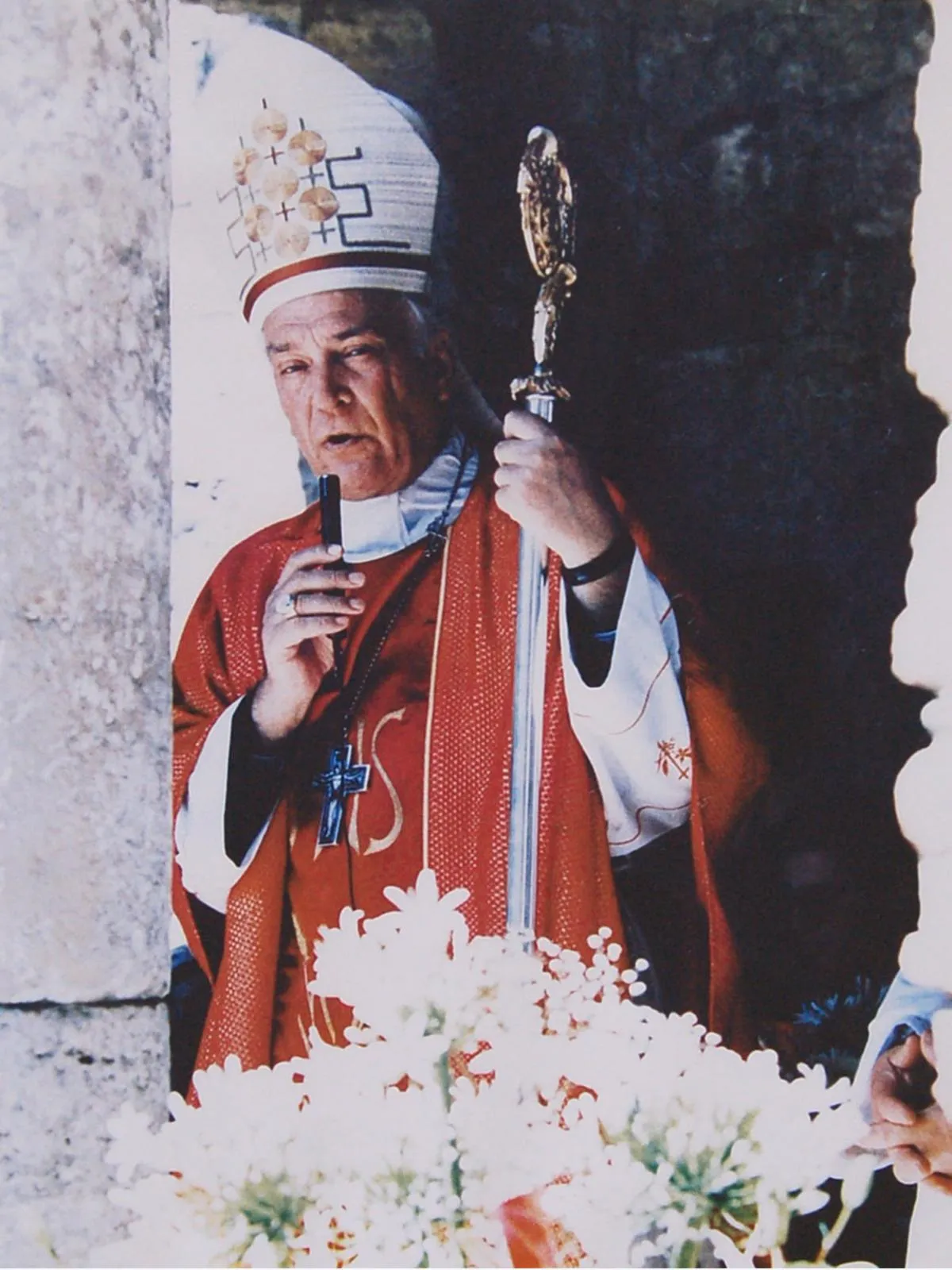 Terni, la diocesi ricorda mons. Gualdrini a 16 anni dalla scomparsa: celebrazione in cattedrale con Boccardo e concerto del Liceo “Angeloni”