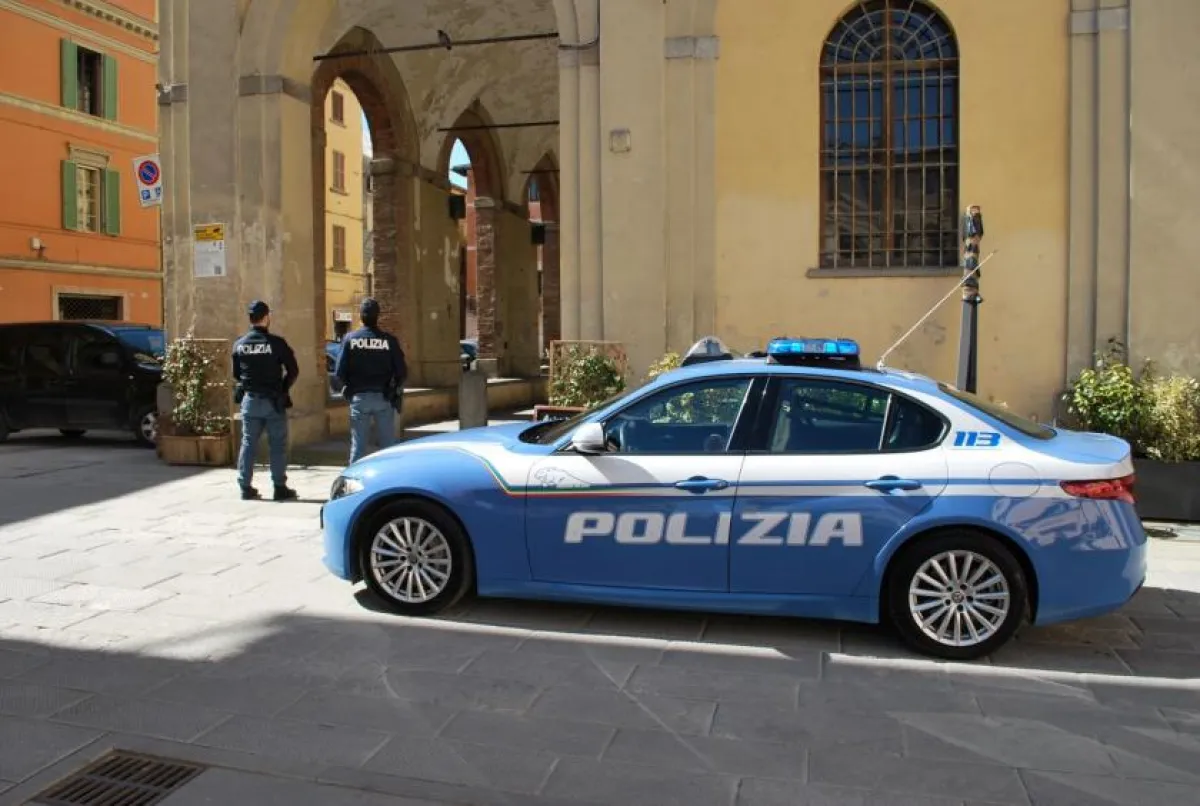 Città di Castello, 28enne molesto e con due coltelli: punito col Daspo Willy