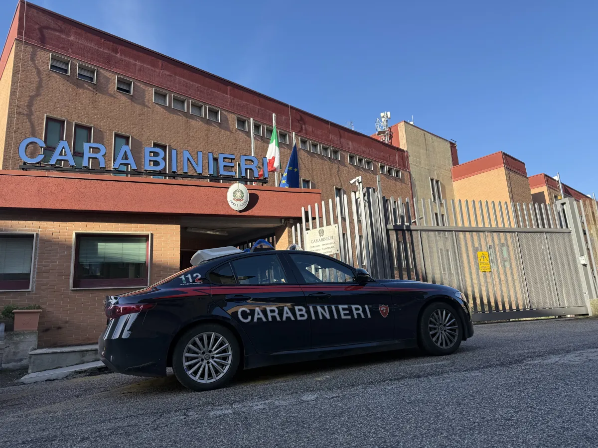 Fuga sulla E45 e rapina al centro commerciale: due arresti in poche ore in provincia di Perugia