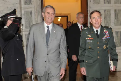 Ronald Spogli torna a Gubbio: il profilo dell’ex ambasciatore USA e la visita ufficiale a Palazzo Pretorio