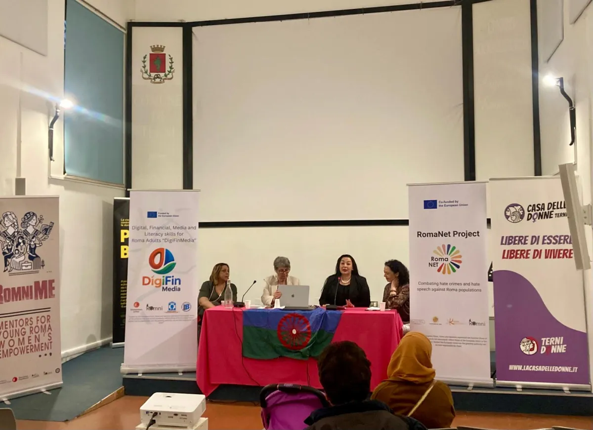 A Terni un convegno per la Giornata dei Rom e Sinti scatena valanga di insulti sul web. Flash mob annullato