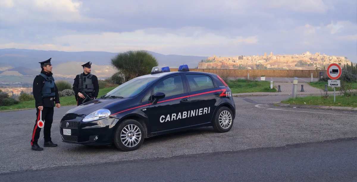 Lite con mannaia e coltello a Monteleone d’Orvieto, singalese arrestato: prognosi 30 giorni per entrambi