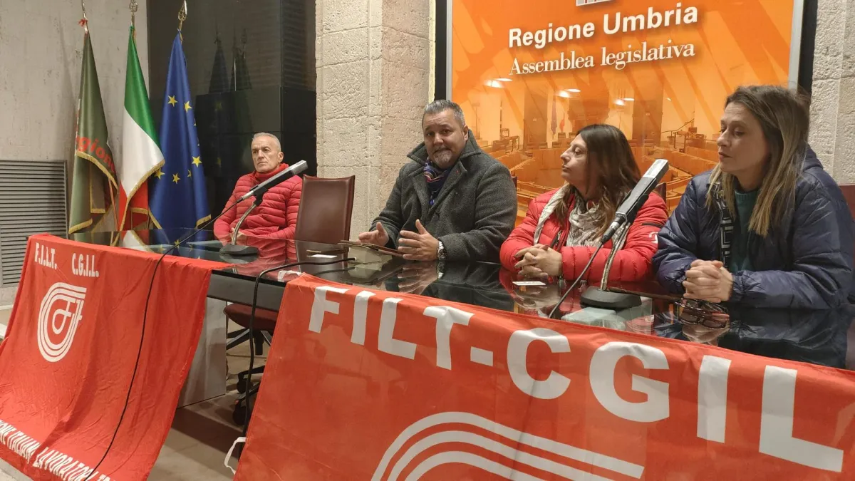 Umbria, caro carburanti ed energia: Filt Cgil, “aziende in difficoltà e prime richieste di cassa integrazione”