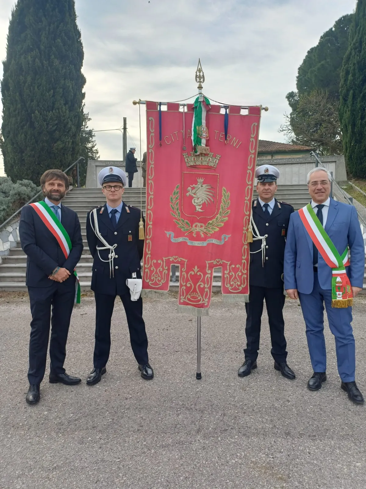 Terni onora i partigiani di Alfonsine. Nel Comune ravennate il consigliere Batini con il Gonfalone
