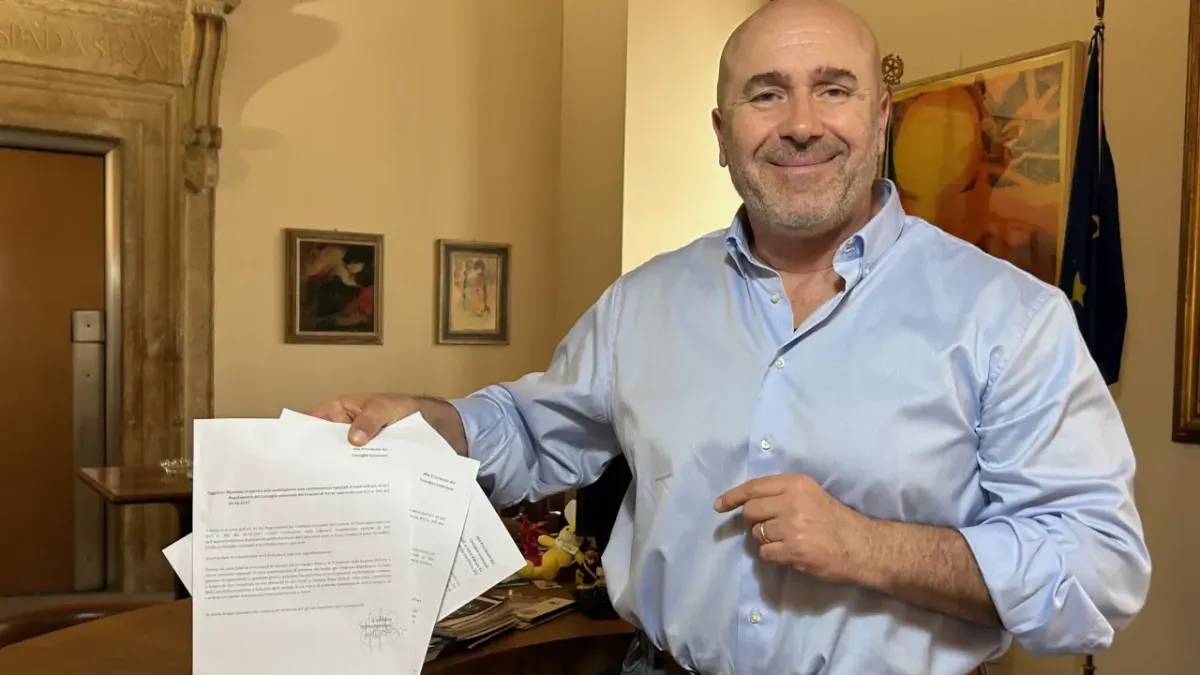 Terni, salta il voto sulle commissioni d’inchiesta. Bandecchi: “Hanno paura della verità”. Centrodestra: “Solo spettacolo”. PD e M5S: "Dimissioni"