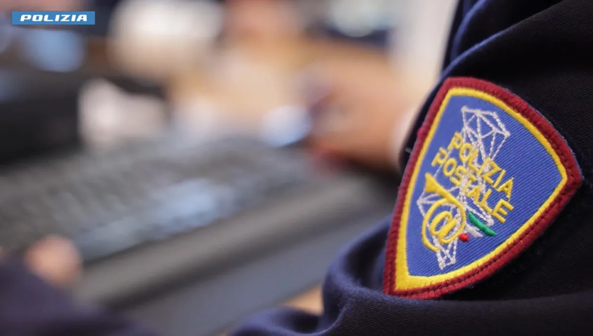 Perugia, adescò e ricattó minorenni su Snapchat: 37enne a processo per pornografia minorile