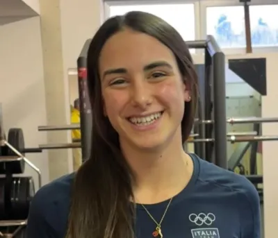 Campionato italiano assoluto nuoto, Lucrezia Mancini al top nei 200 rana: vola in finale e sogna l'oro