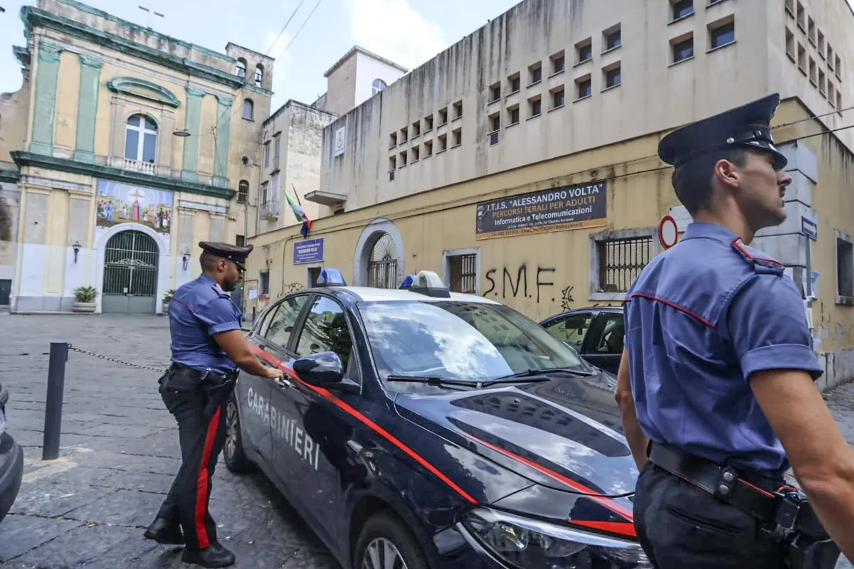  Furto in un negozio a Gubbio: quattro persone fermate dai Carabinieri