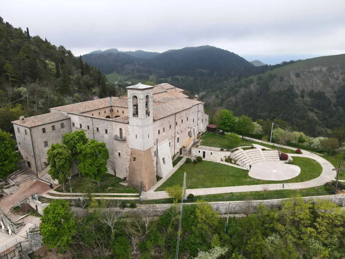  Cammino di Sant’Ubaldo, scontro politico in Regione: salta la mozione e cresce il malcontento a Gubbio