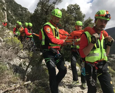 Nocera Umbra, anziano muore durante la ricerca di asparagi: vani i soccorsi dopo il ritrovamento nella scarpata
