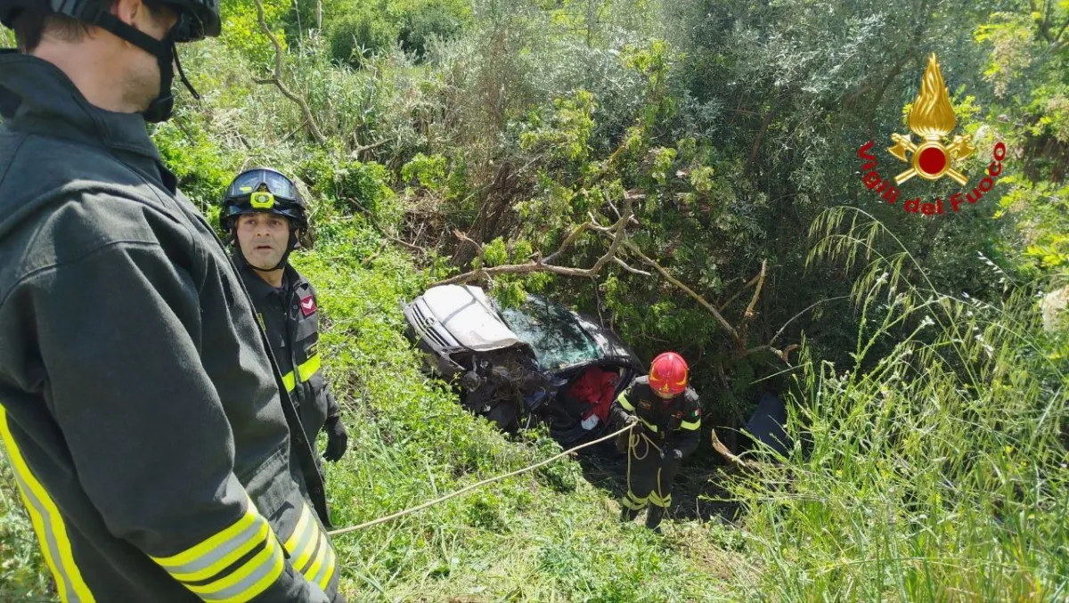 Incidente all’uscita di Torricella: intervento dei Vigili del Fuoco e soccorsi tempestivi