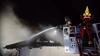 Gualdo Tadino e Spoleto, due incendi in abitazione nel giro di un'ora: decisivi i Vigili del Fuoco